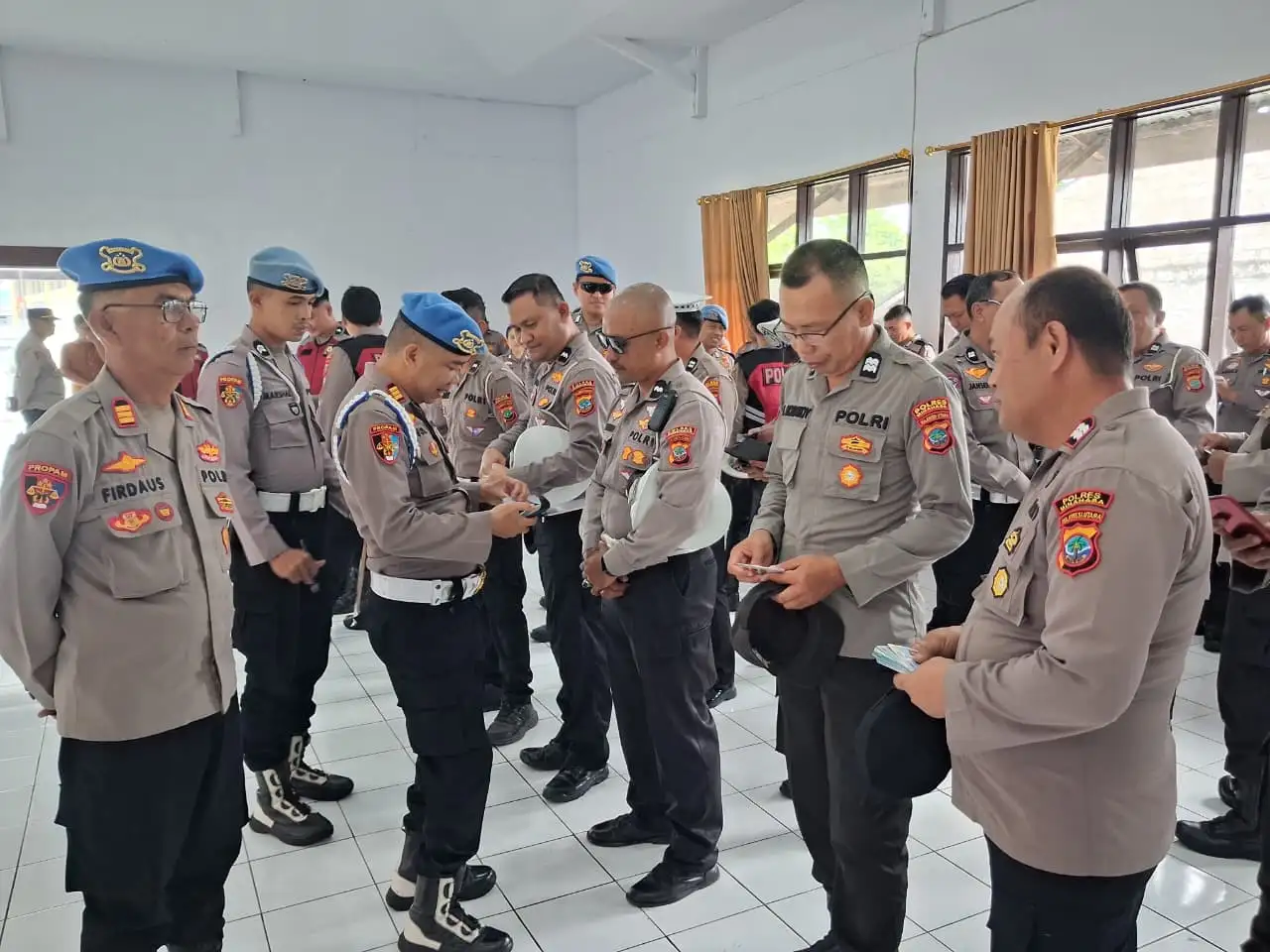 Propam Polda Sulut Gelar Penegakan Disiplin Mendadak di Polres Minahasa